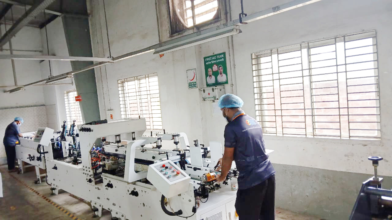 Gluer Machine